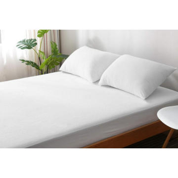 Waterproof fitted sheet and pillowcase